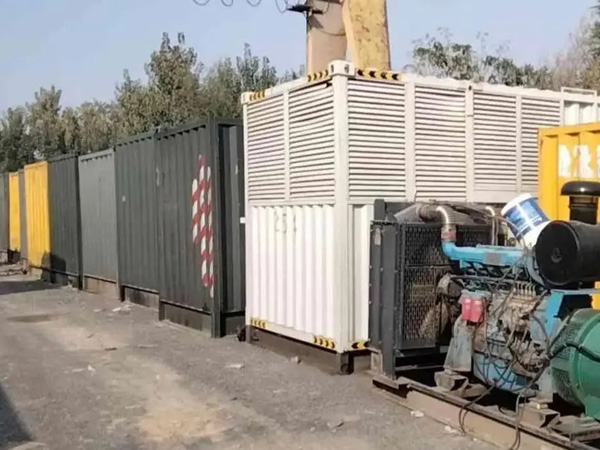 北海街道200KW柴油发电机机组每小时油耗是多少?
